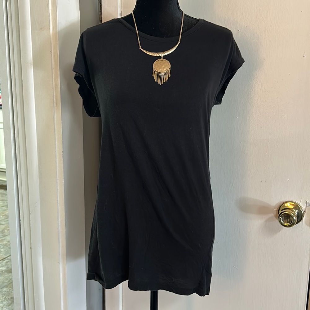 Ambiance Black Tee